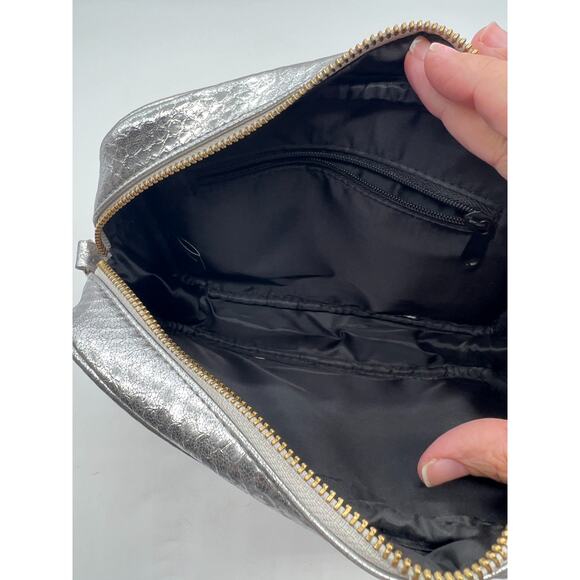 Victoria's Secret Handbag Crossbody Purse Silver Gold Chain Strap Tassel Snake - Picture 5 of 9